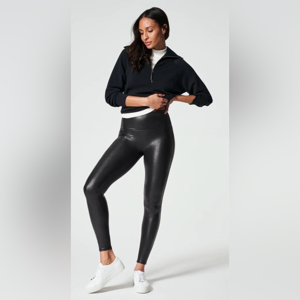 SPANX Faux Leather Leggings in Black size Small